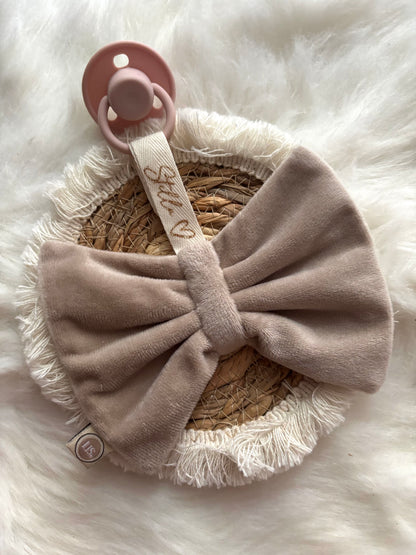Schnullerschleife aus Stoff – Beige
