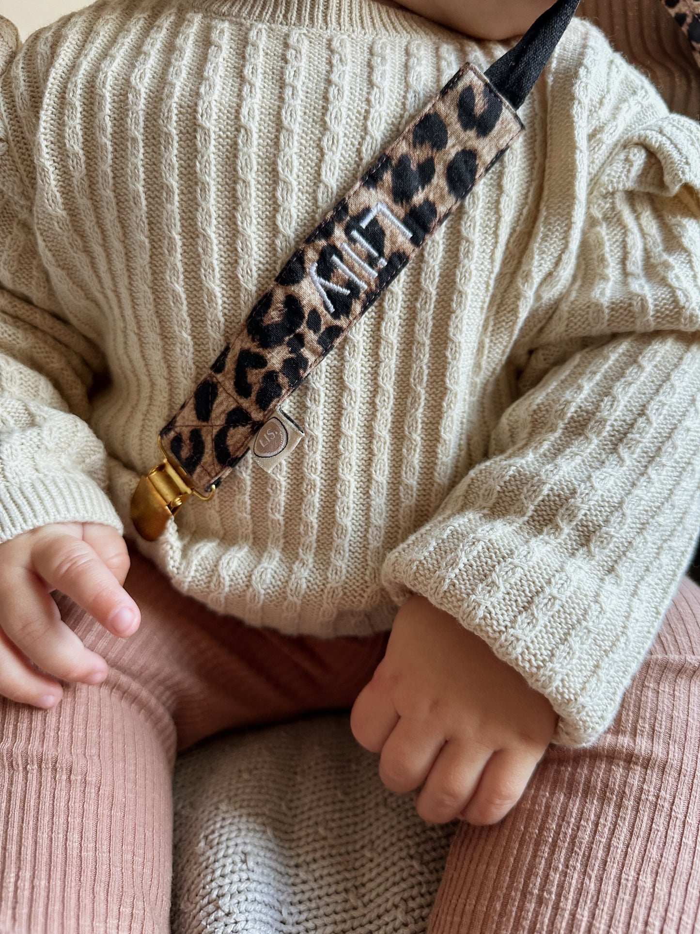Name der Schnullerschnur: Leopard